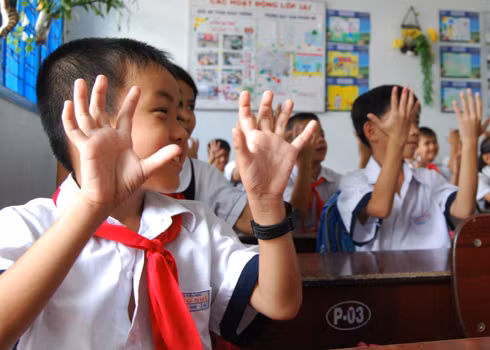 Niềm vui đến lớp