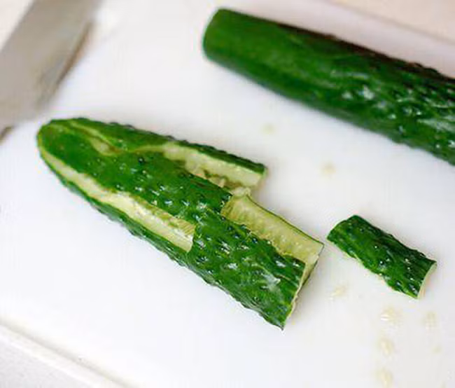 Kỹ thuật làm “nộm dưa leo” nhanh, gọn và ngon, chỉ với 4 bước đơn giản