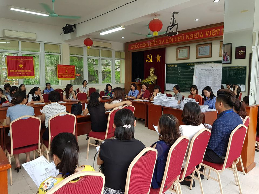 Buổi họp Hội đồng coi thi