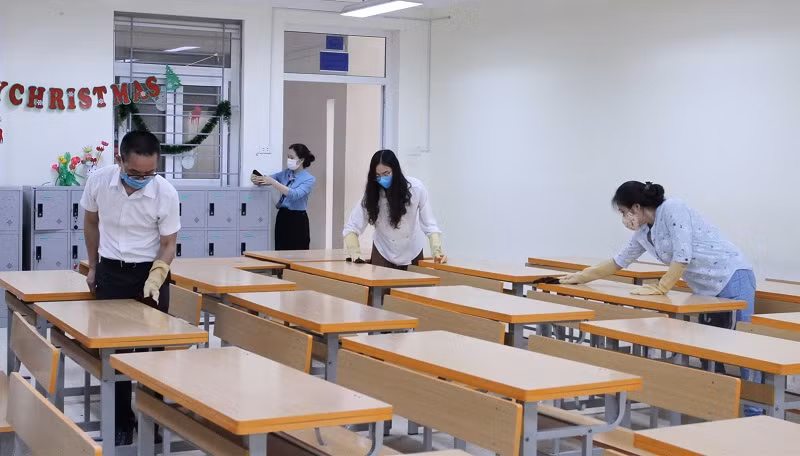 Các địa phương chủ động phương án vệ sinh trường lớp để đón học sinh trở lại học trực tiếp.