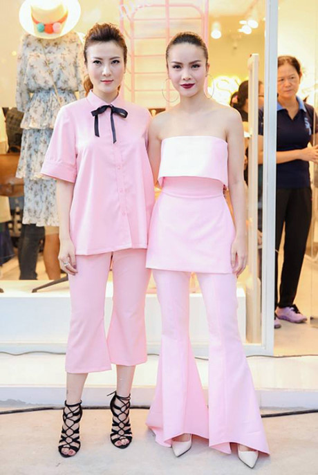 Style Sao 22/6: Jennifer Phạm khoe eo thon, Kỳ Duyên giản dị - Ảnh 1 Style Sao 22/6: Jennifer Pham khoe eo thon, Ky Duyen gian di - Anh 1