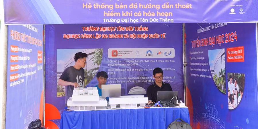 Gian trưng bày lĩnh vực công nghệ đến từ Trường ĐH Tôn Đức Thắng.