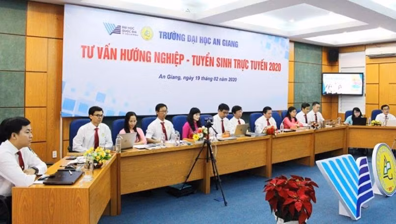 Tuyển sinh ĐH năm 2020: Tư vấn trực tuyến lên ngôi