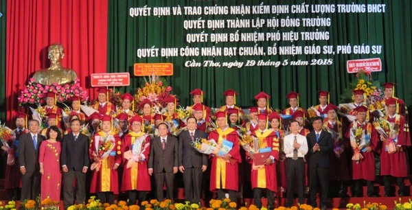 Quang cảnh buổi lễ