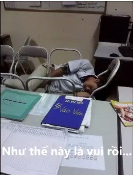 Cười ra nước mắt những kiểu ngủ có 1-0-2 của bác sĩ - Hình 5 Cuoi ra nuoc mat nhung kieu ngu co 1-0-2 cua bac si-Hinh-5
