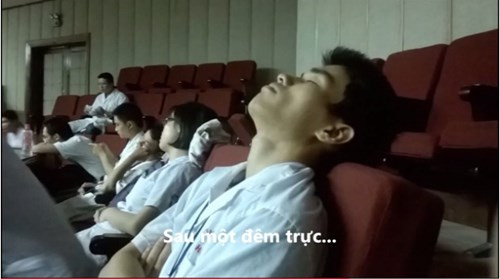 Cười ra nước mắt những kiểu ngủ có 1-0-2 của bác sĩ - Hình 15 Cuoi ra nuoc mat nhung kieu ngu co 1-0-2 cua bac si-Hinh-15