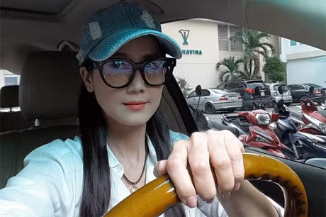 Nguoi dan ba cuoi cung cua Le Cong Tuan Anh va 2 cuoc tinh day nuoc mat - Anh 2