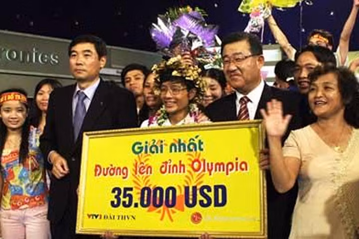 Cựu vô địch Olympia 2005 Lê Vũ Hoàng bị kiện ra tòa tại Úc