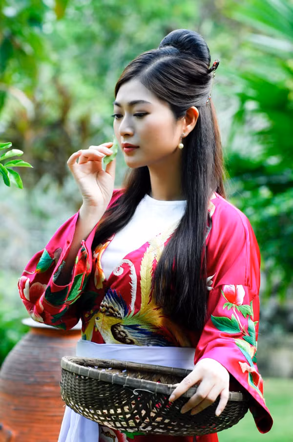 DV Thanh Trúc Tôi và Khương Ngọc là hai đường thẳng song song