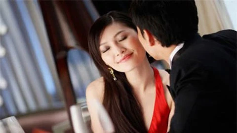 Ngoại tình với vợ của bạn thân tôi mất cả chì lẫn chài