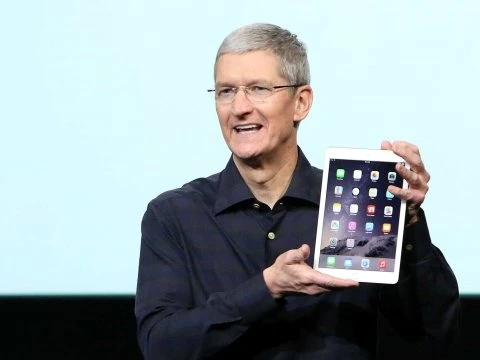  Tim Cook - CEO Apple - giới thiệu iPad Air 2 tại sự kiện ngày 16/10.