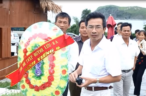 Hàng nghìn người đến viếng mộ Đại tướng Võ Nguyên Giáp ngày 27/7 - Ảnh 4