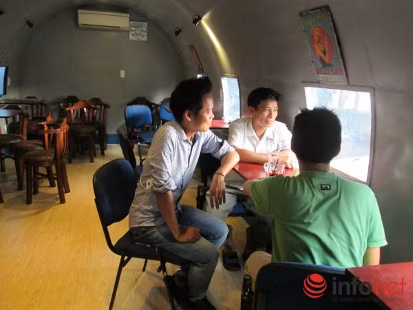 Quán cà phê máy bay độc nhất Hà Nội ảnh 6