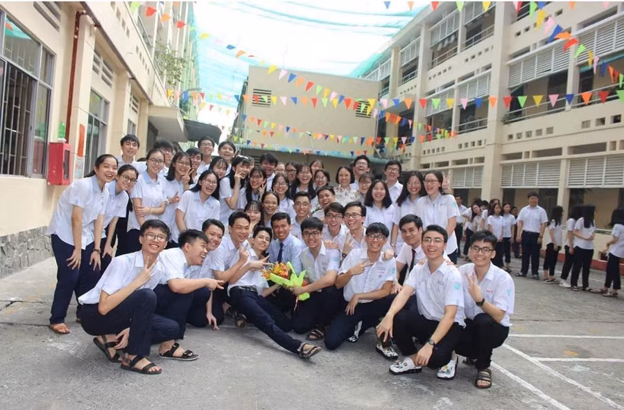 Lớp 12A3 Trường THCS-THPT Nguyễn Khuyến có nhiều học sinh đạt thành tích cao tại kỳ thi THPT quốc gia năm nay