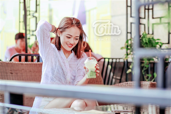 Nữ chính Đập cánh giữa không trung: "Xấu hổ khi phải lột đồ, quay cảnh nóng"