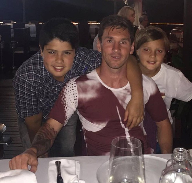 Messi đăng ảnh và chúc mừng sinh nhật một người cháu họ. Theo chân sao: Vợ Rooney diện bikini khoe bụng bầu