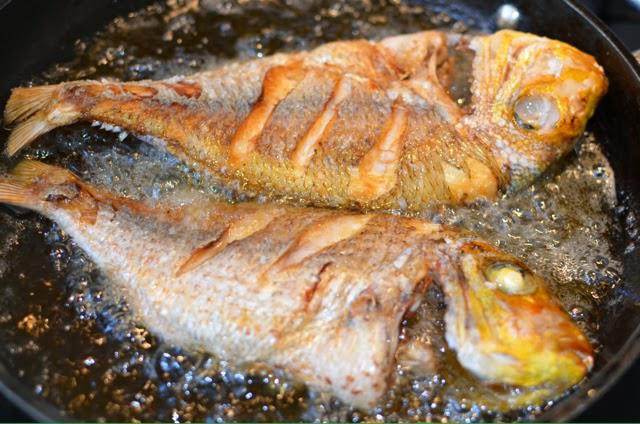 Những lưu ý khi ăn cá nhất định phải biết nếu không muốn sức khỏe cả nhà gặp vấn đề ảnh 4 Những lưu ý khi ăn cá nhất định phải biết nếu không muốn sức khỏe cả nhà gặp vấn đề ảnh 4