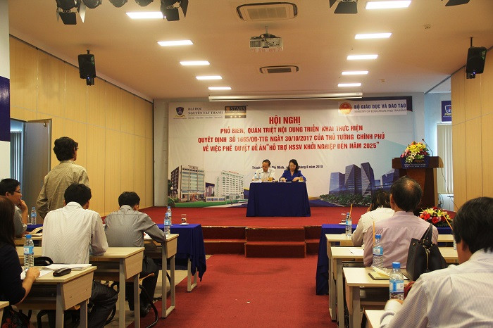 Quang cảnh hội nghị