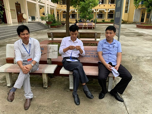 3 giám thị từ trường THPT tháng 10 đến điểm thi từ rất sớm 3 giám thị từ trường THPT tháng 10 đến điểm thi từ rất sớm