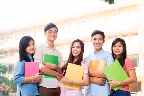 Đẩy mạnh giao quyền tự chủ, tự chịu trách nhiệm với các cơ sở GD-ĐT