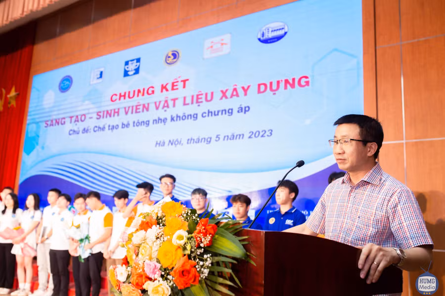 TS. Vũ Thanh Bình, Phó vụ trưởng- Vụ Khoa học công nghệ và môi trường, Bộ GD&amp;ĐT phát biểu.