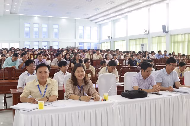 Quang cảnh Hội nghị tổng kết năm học 2019 - 2020.