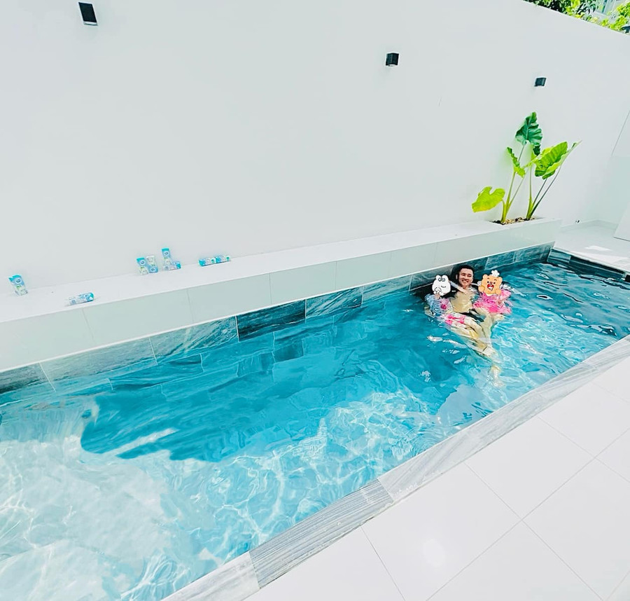 Thủy Tiên hiếm hoi đăng tải hình ảnh hiện tại của ái nữ lên mạng xã hội. Thủy Tiên hiếm hoi đăng tải hình ảnh hiện tại của ái nữ lên mạng xã hội.