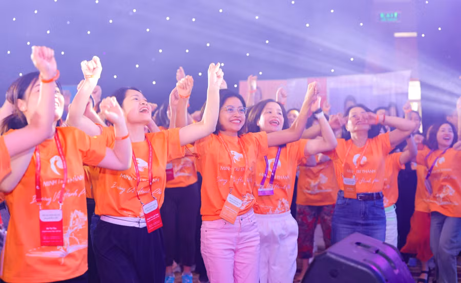 Chương trình “Kiến tạo cuộc đời mới – Đường về hạnh phúc” mang đến những khoảnh khắc hạnh phúc cho người tham gia.