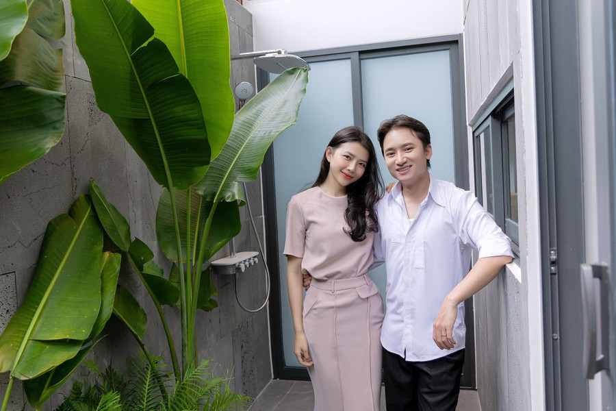 Vợ chồng Phan Mạnh Quỳnh. Vợ chồng Phan Mạnh Quỳnh.