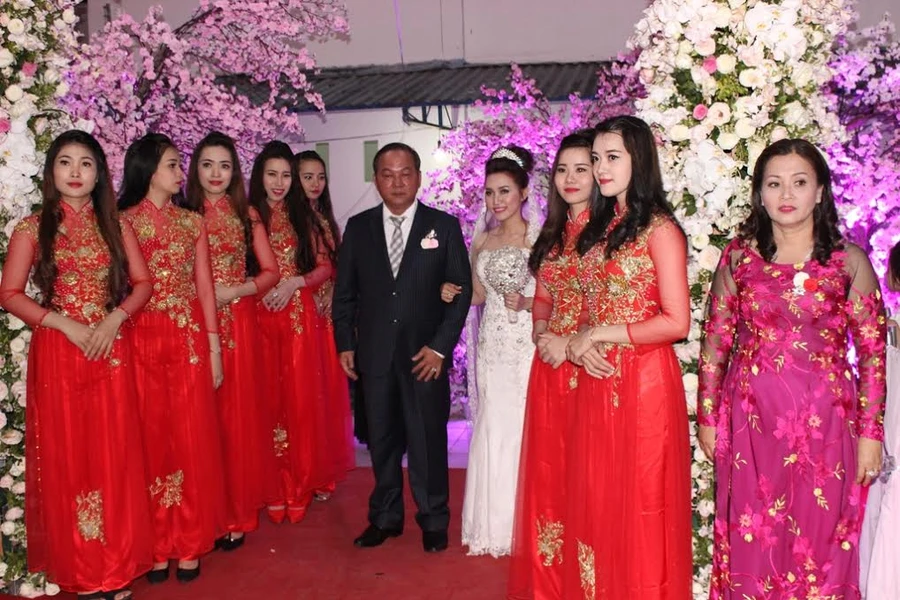 Đại gia Cà Mau chi chục tỷ cho đám cưới: 50% tiền mừng làm từ thiện