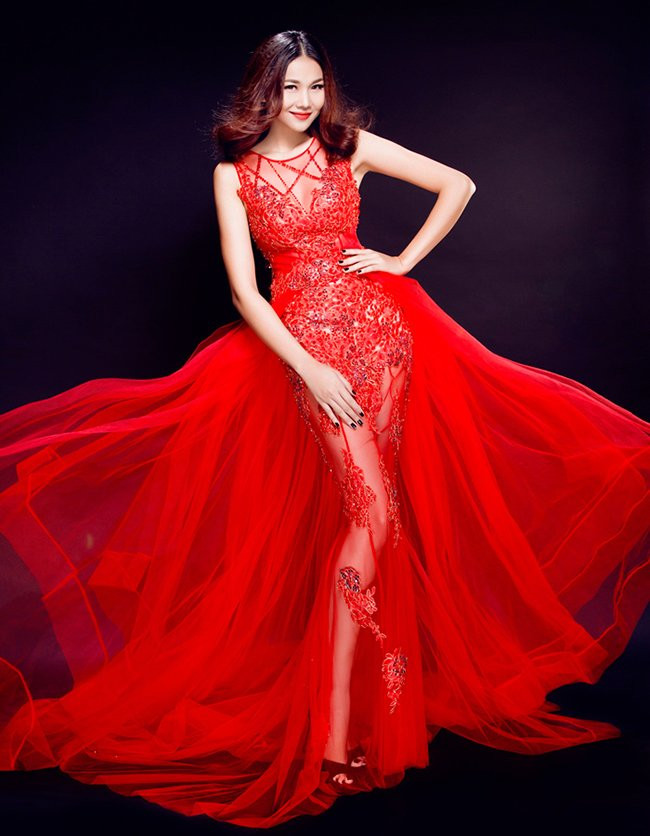 Mỹ nhân Việt "cướp" mọi ánh nhìn với khoảng hở tinh tế ảnh 12 Mỹ nhân Việt "cướp" mọi ánh nhìn với khoảng hở tinh tế ảnh 12