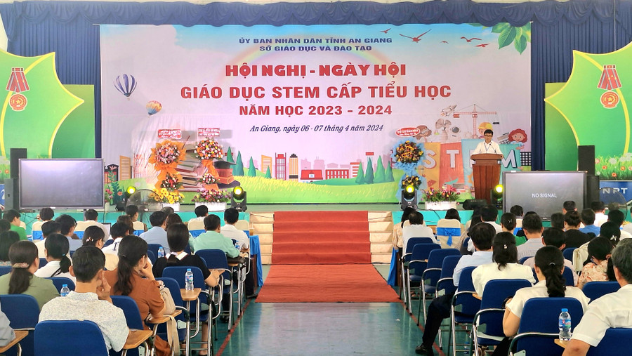 An Giang trao đổi giải pháp triển khai hoạt động giáo dục STEM.
