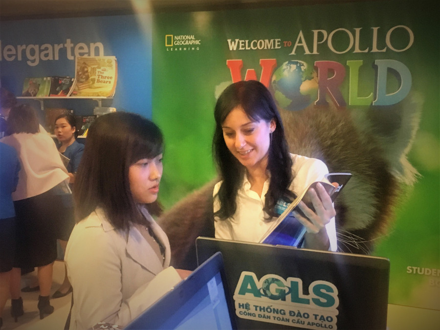 Các chuyên gia giáo dục nước ngoài tư vấn cho các phụ huynh