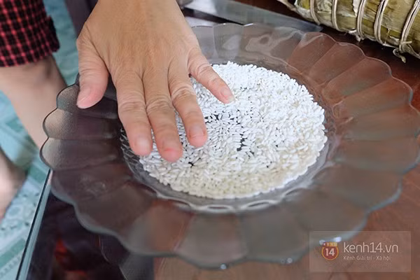 Bánh tét chữ độc đáo nhất Sài Gòn hút khách vào dịp Têt Ất Mùi 2