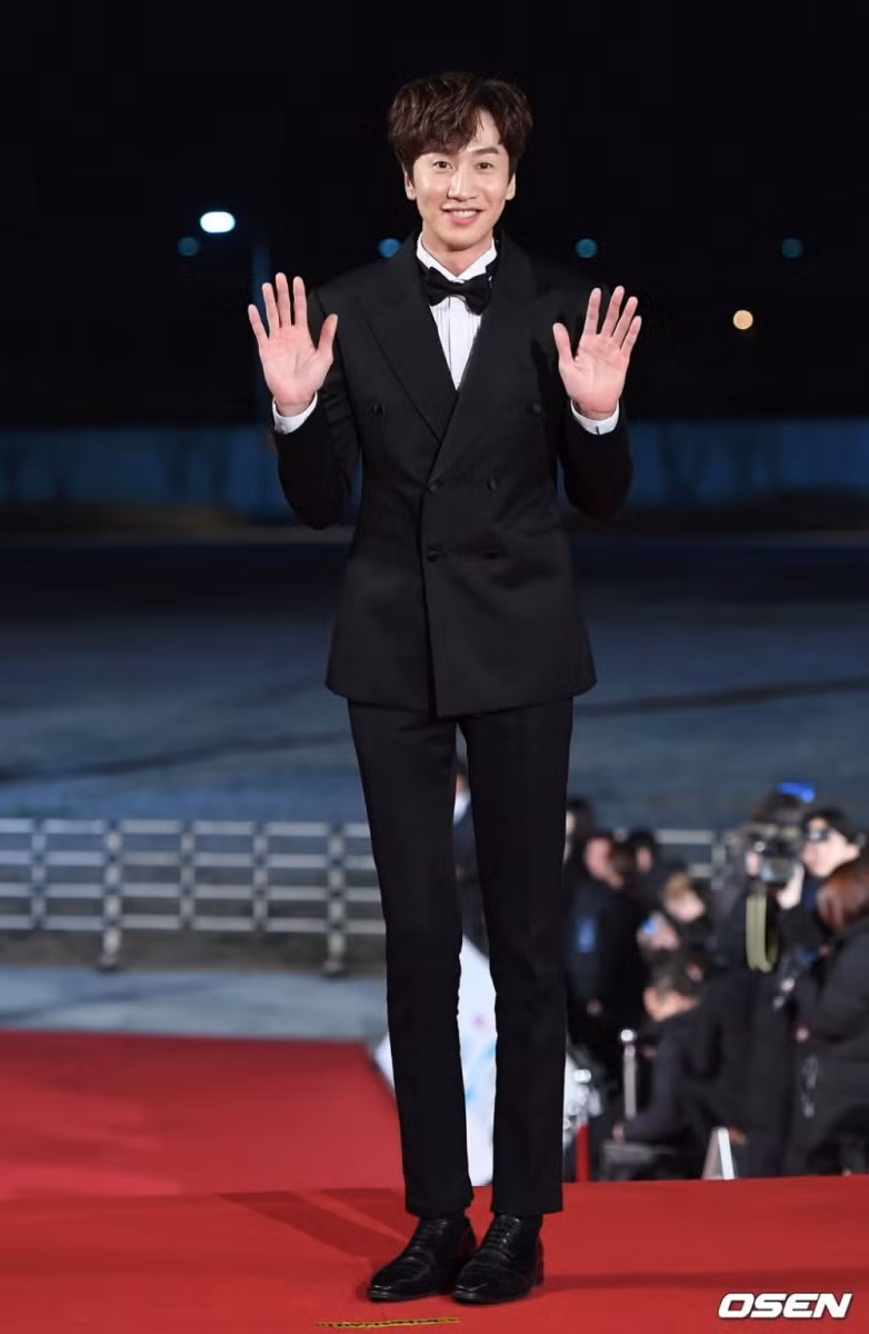 6 ngôi sao có chiều cao "khủng" nhất ngành giải trí Hàn Quốc ảnh 1