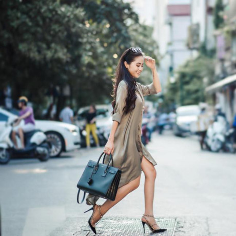 Cuộc sống như mơ của nữ ca nương ngực khủng soán ngôi Elly Trần, Thủy Top - Ảnh 1 Cuoc song nhu mo cua nu ca nuong nguc khung soan ngoi Elly Tran, Thuy Top - Anh 1