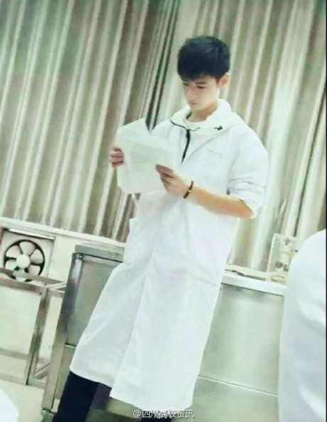 Thầy giáo Thay giao