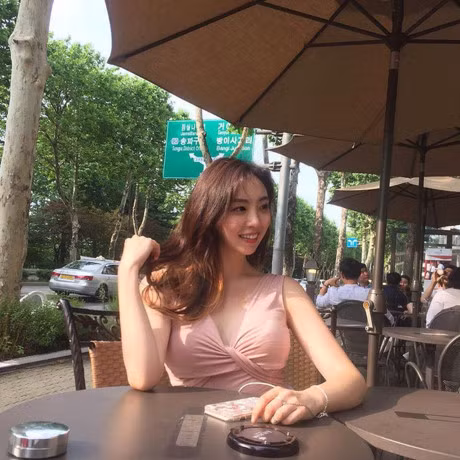 Hoa hau Han Quoc: Noi cac my nhan nguc 