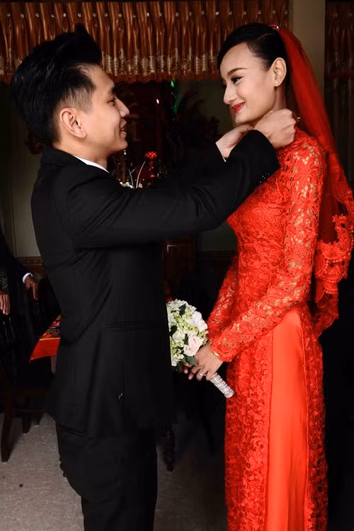 Lê Thúy khóc nức nở theo chồng về dinh ảnh 1 - 1