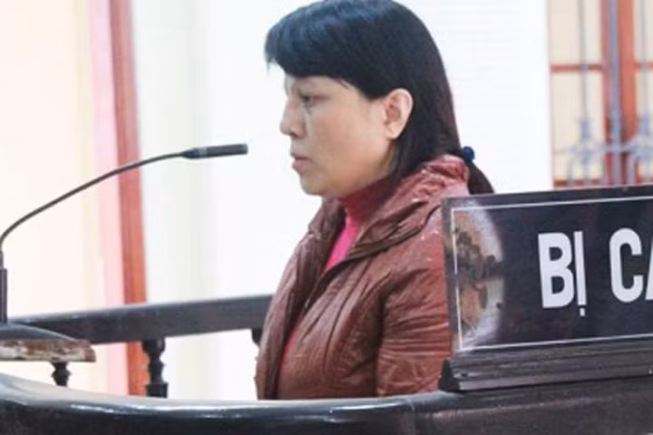 Lập đường dây đi xuất khẩu, "nữ quái" ôm gần 2 tỷ bỏ trốn