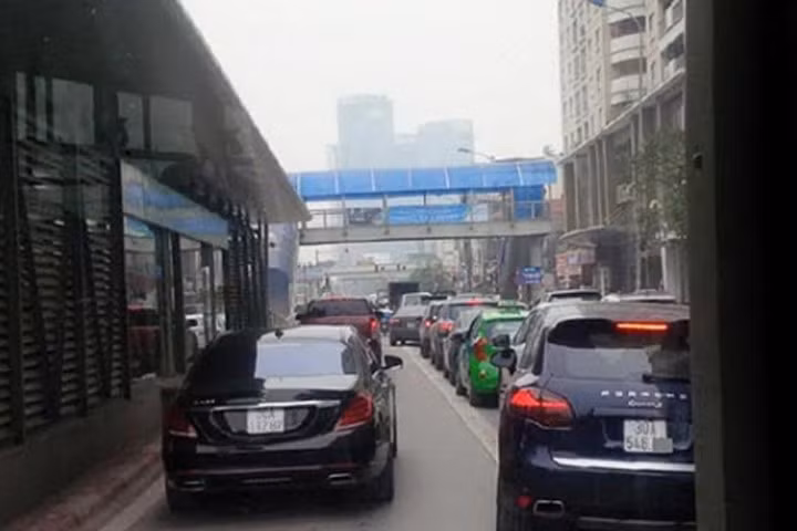 Chuyện ghi trên chuyến buýt BRT về đích sớm 3 phút