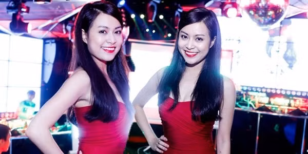 Hoàng Thùy Linh: Con đường thành công đầy gian nan ảnh 5 Hoàng Thùy Linh quay trở lại showbiz với một