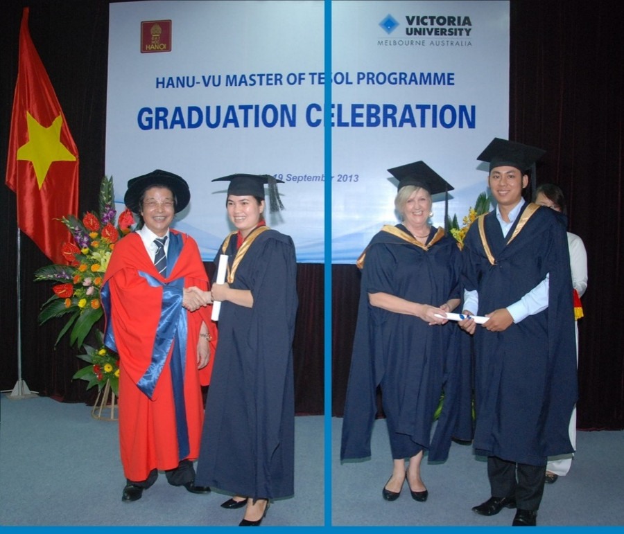 Vợ chồng anh chị Nguyễn Hữu Bích – Nguyễn Thị Mai Hoa nhận bằng trong lễ tốt nghiệp khóa HANU-VU MTESOL Vợ chồng anh chị Nguyễn Hữu Bích – Nguyễn Thị Mai Hoa nhận bằng trong lễ tốt nghiệp khóa HANU-VU MTESOL