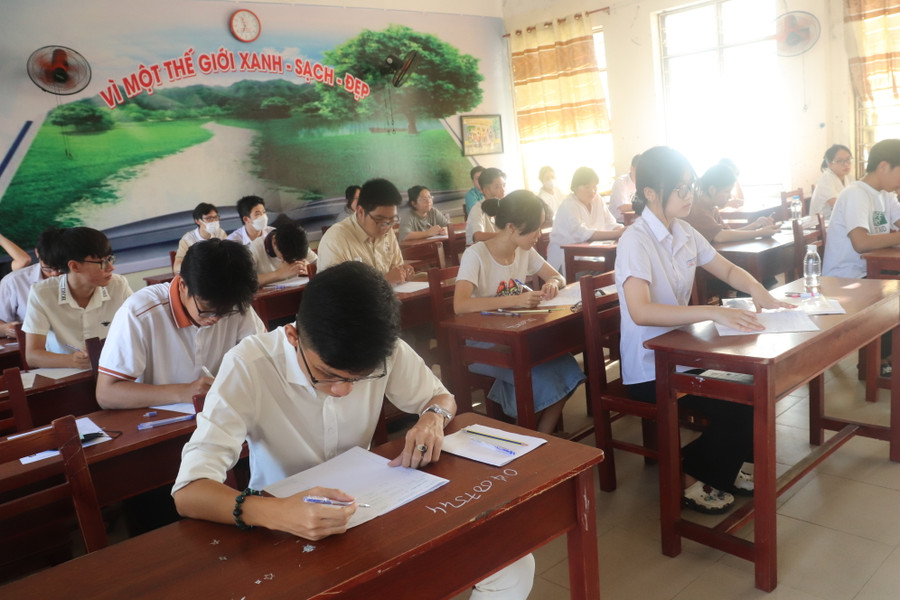 Kinh nghiệm phân chia thời gian làm bài thi tốt nghiệp THPT môn Ngữ văn ảnh 1 Kinh nghiệm phân chia thời gian làm bài thi tốt nghiệp THPT môn Ngữ văn ảnh 1