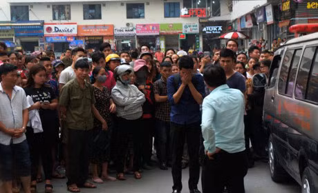 Co gai roi tu tang 27 Linh Dam de lai thu tuyet menh - Anh 2