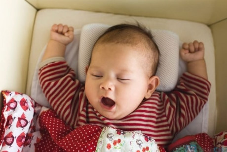 Hành động không ngờ của cha mẹ làm trẻ có thể bị chết não mà quá nhiều người mắc phải - Ảnh 2 Hanh dong khong ngo cua cha me lam tre co the bi chet nao ma qua nhieu nguoi mac phai - Anh 2