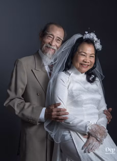 Moi tinh dam duoi hon nua the ky cua cap doi showbiz Viet - Anh 3