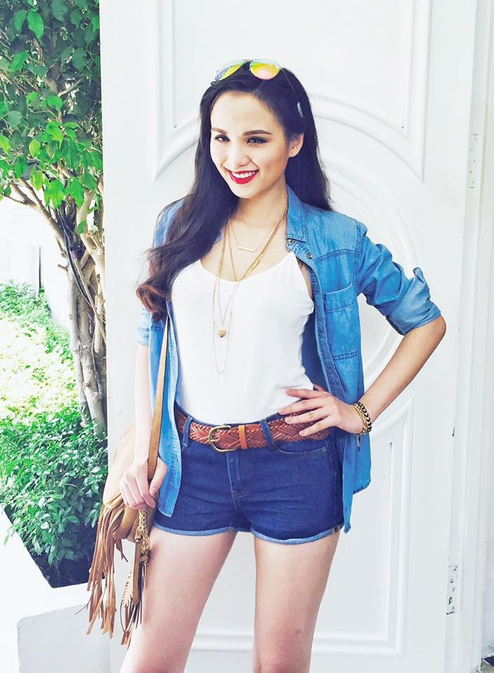 “Bắt bài” gu thời trang dễ mặc - dễ đẹp của Hoa hậu Diễm Hương ảnh 7
