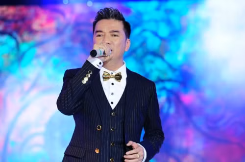 Đàm Vĩnh Hưng "ôm đầu máu" vì không chịu hát nhép