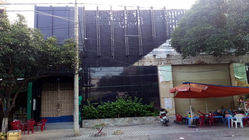 Bar 69 nơi tập hợp đàn em của Long Thanh. Ảnh: Thái Hà Bar 69 nơi tập hợp đàn em của Long Thanh. Ảnh: Thái Hà